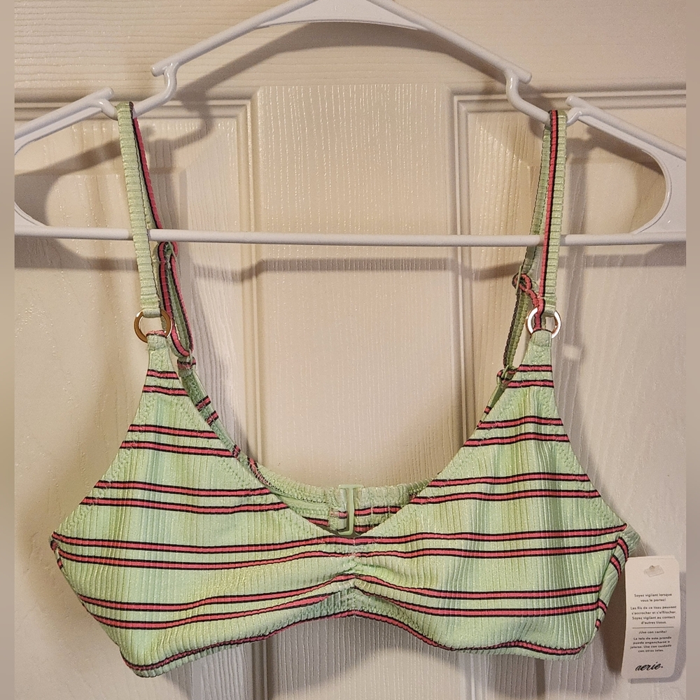 AERIE SWIMWEAR TOP SZ S, NWT